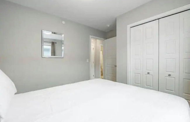 Luxury Modern Home - Livingstone - Photo 6