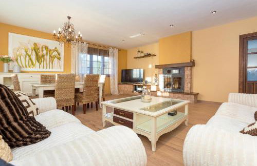 Villa near ibiza Town Sleeps 14 - Foto 28