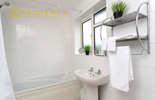 HC Property - Vale View - Photo 12