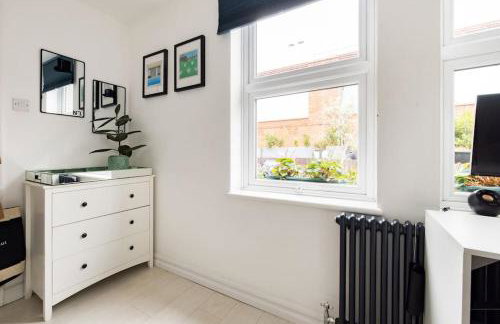 Stylish 2-Bed Loft Apartment with Terrace 2 min walk to Fulham Tube Station - Foto 16