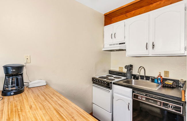 Cozy Corner Yosemite Studio Close to it All! - Foto 8