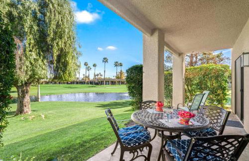 Midnights at the Oasis - Foto 12