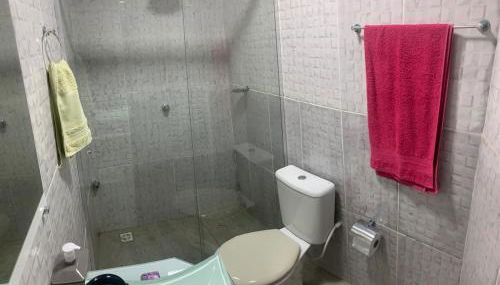 Apartamento para 4 pessoas bem localizado - Foto 3