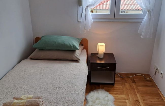 Slava - Close to the Mall - A1 - Photo 3