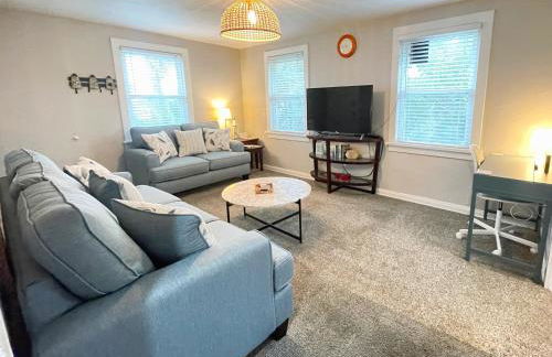 Seas the Day - 4 blocks to the beach, restaurant, and bar district - great deck and outdoor space!! - Foto 25