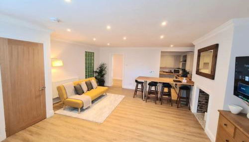 Luxury, Spacious 3 Bedroom, Beachfront Apt with Parking & Courtyard - Shoreside - Foto 5