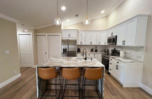 Alluring Luxury Oasis, Modern Comfort & Relaxation - Foto 11