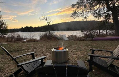 Lakefront Log Cabin, Private Lake Access w/Peloton - Foto 5