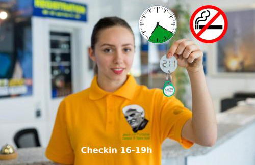 Space Hotel im Campus der JvP Schule - Foto 1