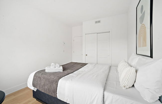 Private Roof top Patio Downtown Metro Frontenac - Photo 7