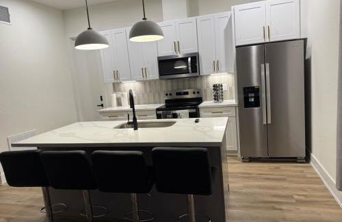 Elegant Plush Properties - Foto 29