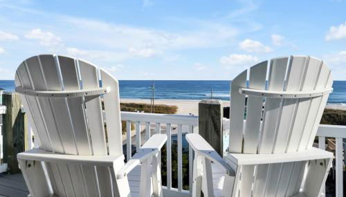 Walkable Topsail Retreat with Hot Tub and Views - Foto 2