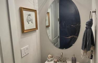 2 BR Verdant Urban Oasis in Castleberry Hill - Foto 7