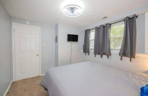 1Bedroom Newly Renovated Basement Suite with Parking - Foto 12