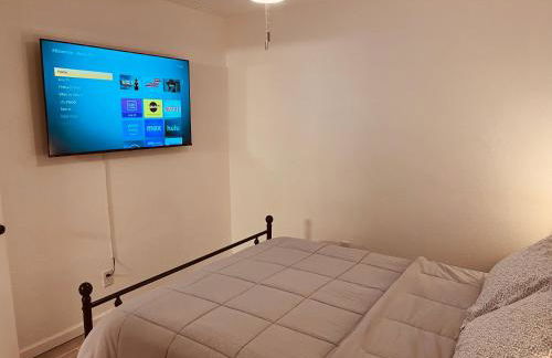 Cozy 2-BR Retreat in Kingman, AZ - Photo 22