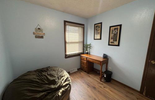 Soccer fans welcome! Cozy home in Kansas City area - Foto 9