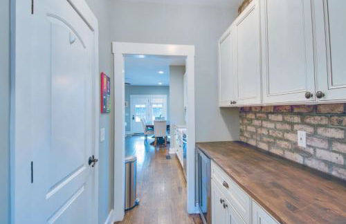 Perfect for Groups - Fenced-In Yard Pet Friendly - Foto 7