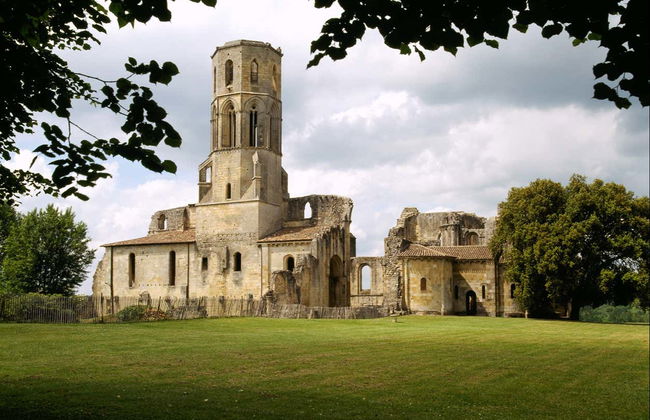 Entrada a la abadía de La Sauve-Majeure - Foto 4