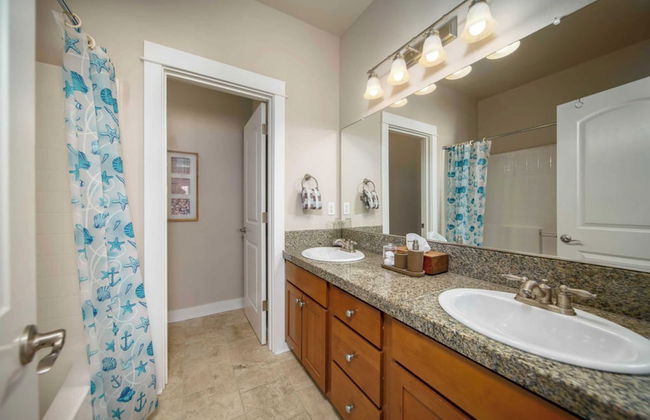 Moonlight by Avantstay Modern Home w/ Views & Direct Access to Rockaway Beach - Foto 11