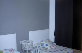 Holiday Apartments Malvarrosa Beach - Photo 35