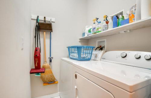 Mtn and Lake Views Serene Wintergreen Resort Escape - Foto 23