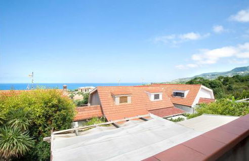 Awesome Home In Gizzeria - Photo 15