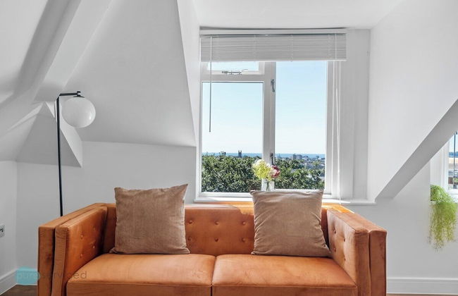 The Penthouse By Pureserviced - Photo 6