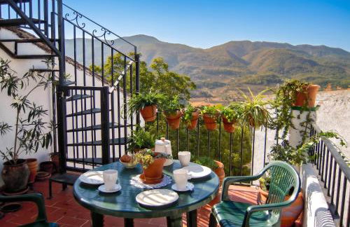 Spacious House in Hornos with Mountain View - Photo 1