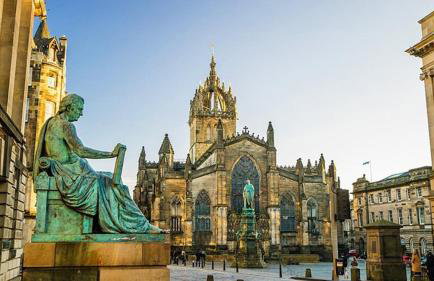 Peaceful Edinburgh Retreat - Quiet Central 1-Bed - Foto 29