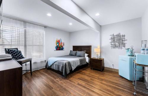 River Hotel Groups Main Street Games Firepit - Photo 8