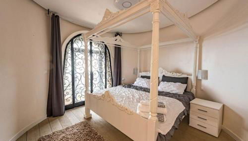 Monaco Castle Villa with Pool and Skyview of French Riviera - Foto 3