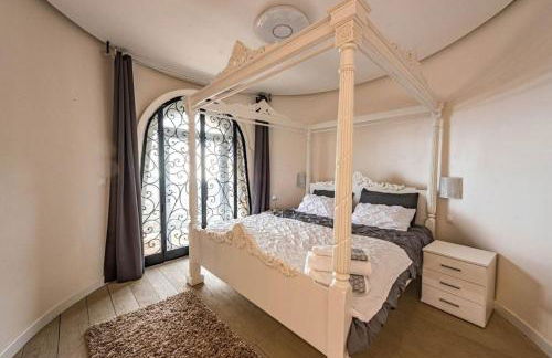 Monaco Castle Villa with Pool and Skyview of French Riviera - Foto 3