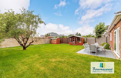 MUDEFORD ESCAPE by BOURNECOAST - A Chalet Bungalow with a Garden - Ideal for Family Getaways - HB9600 - Foto 11