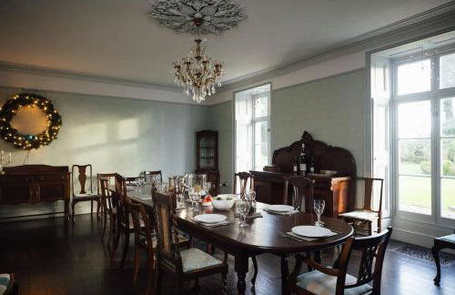 Elegant Pembrokeshire Country House - Sleeps 17 - Foto 27