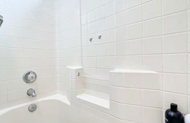 Comfy 2-bedroom home in Hollywood - Foto 26