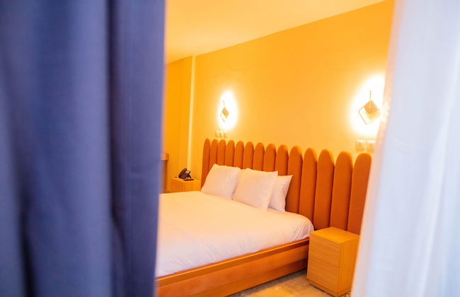 The Six Apparthotel - Foto 37