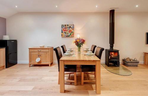 Willow Lodge, Hot Tub, Woodburner - Foto 12