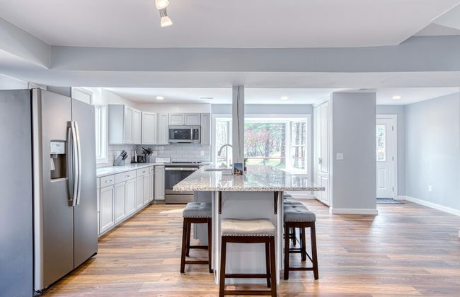 4BR Lodge on Wolf Creek – Fishing, Hiking, New River Fun & Hokie Weekends - Foto 15