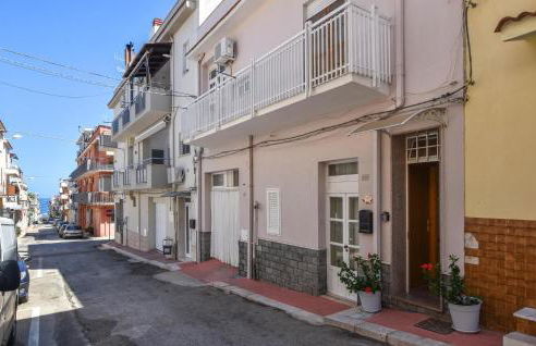 Amazing Apartment In Trappeto With Wifi - Photo 1