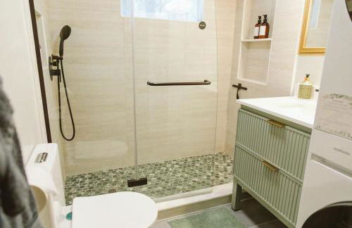 ADK Forest Cabin near Lake Placid with Hot Tub and Ice Bath - Foto 25