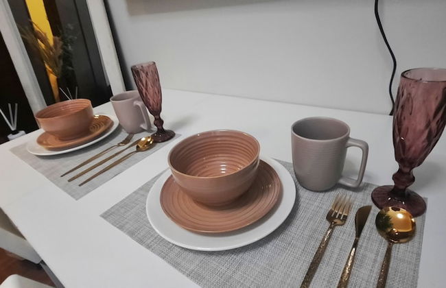 Air Residences-Contemporary Scandi w/Skyline view - Foto 13