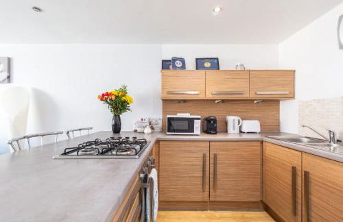 Cosy Apartment in Quiet City-Centre with Car Park - Foto 14