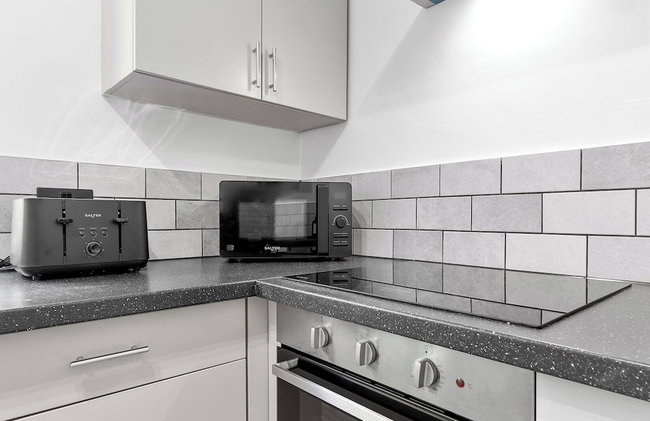 2BR Flat, Free Parking, Close to Airport & Centre - Foto 53