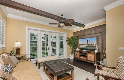 Riverfacing Townhome in The Village at New Smyrna Marina - 19 Old Feger - Foto 2