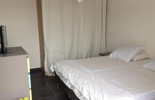 Rooftop du Lavandou - terrace and pool - Foto 9