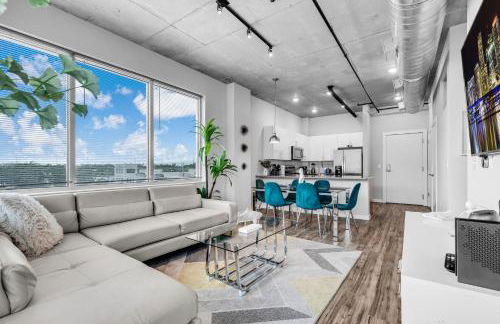 Chic 2BR Getaway Walk to Breweries and Art Walk - Photo 6