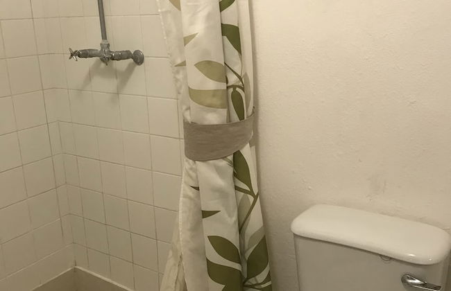 Barbados Chi Guest House - Photo 64