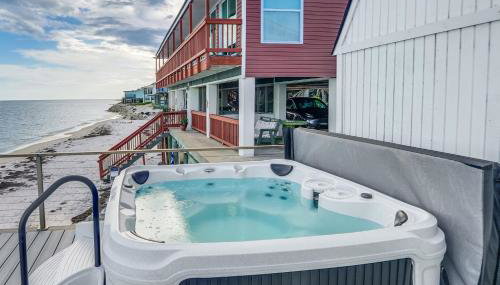 Alligator Point Beachfront Home with Private Hot Tub - Foto 2