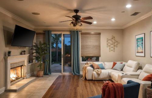 Spacious Disney Retreat with Pool Table Fire Pit - Foto 21