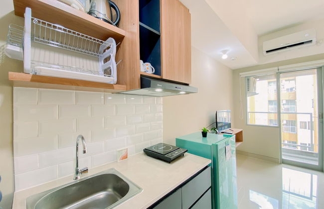 Cozy Living Studio at LRT City Jatibening Apartment - Foto 4